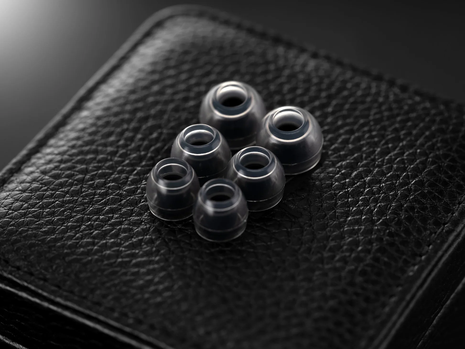 QoA Queen of Audio Martini 6 drivers Hybrid In ear Monitors - Image 4