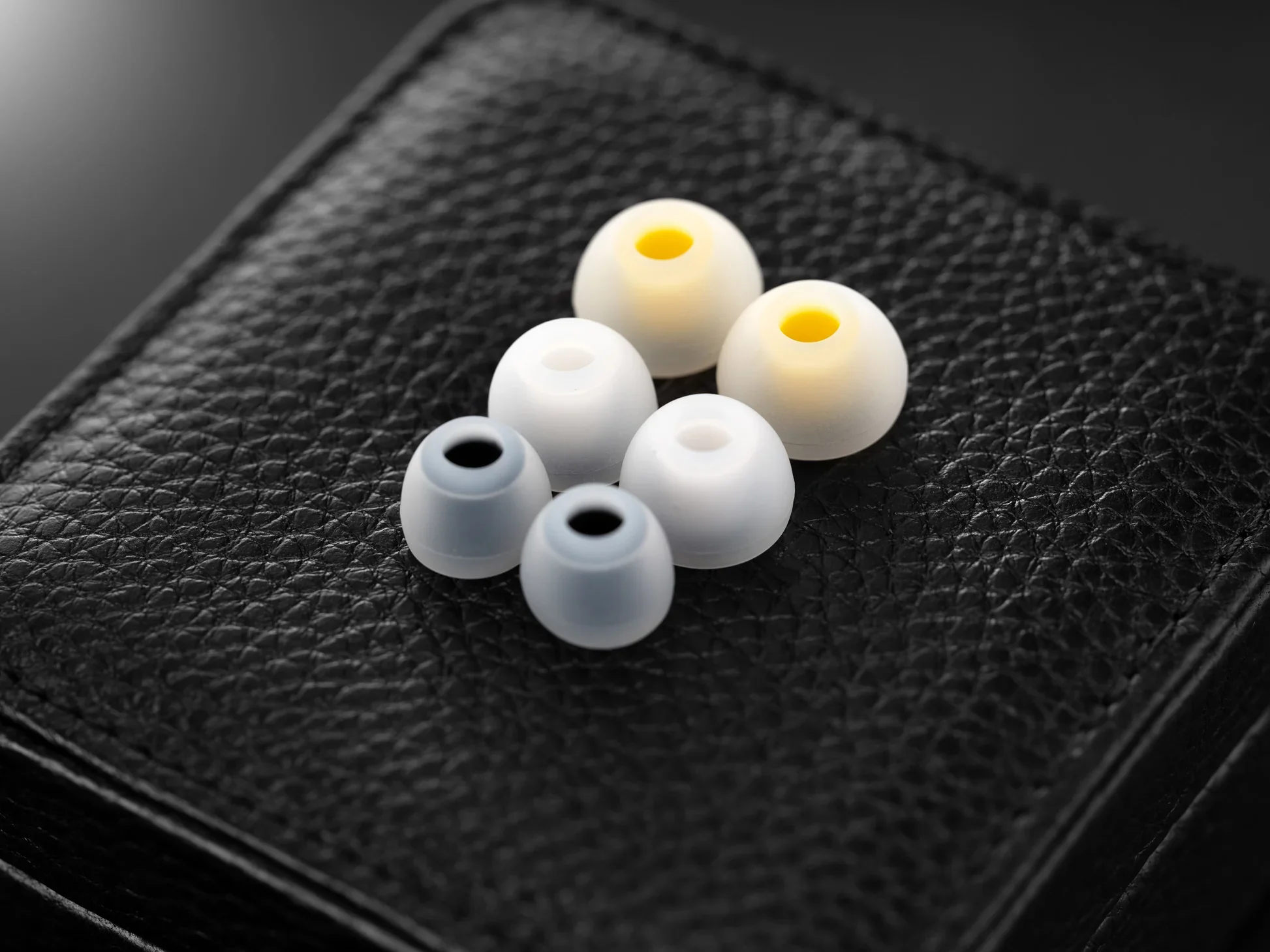 QoA Queen of Audio Martini 6 drivers Hybrid In ear Monitors - Image 6