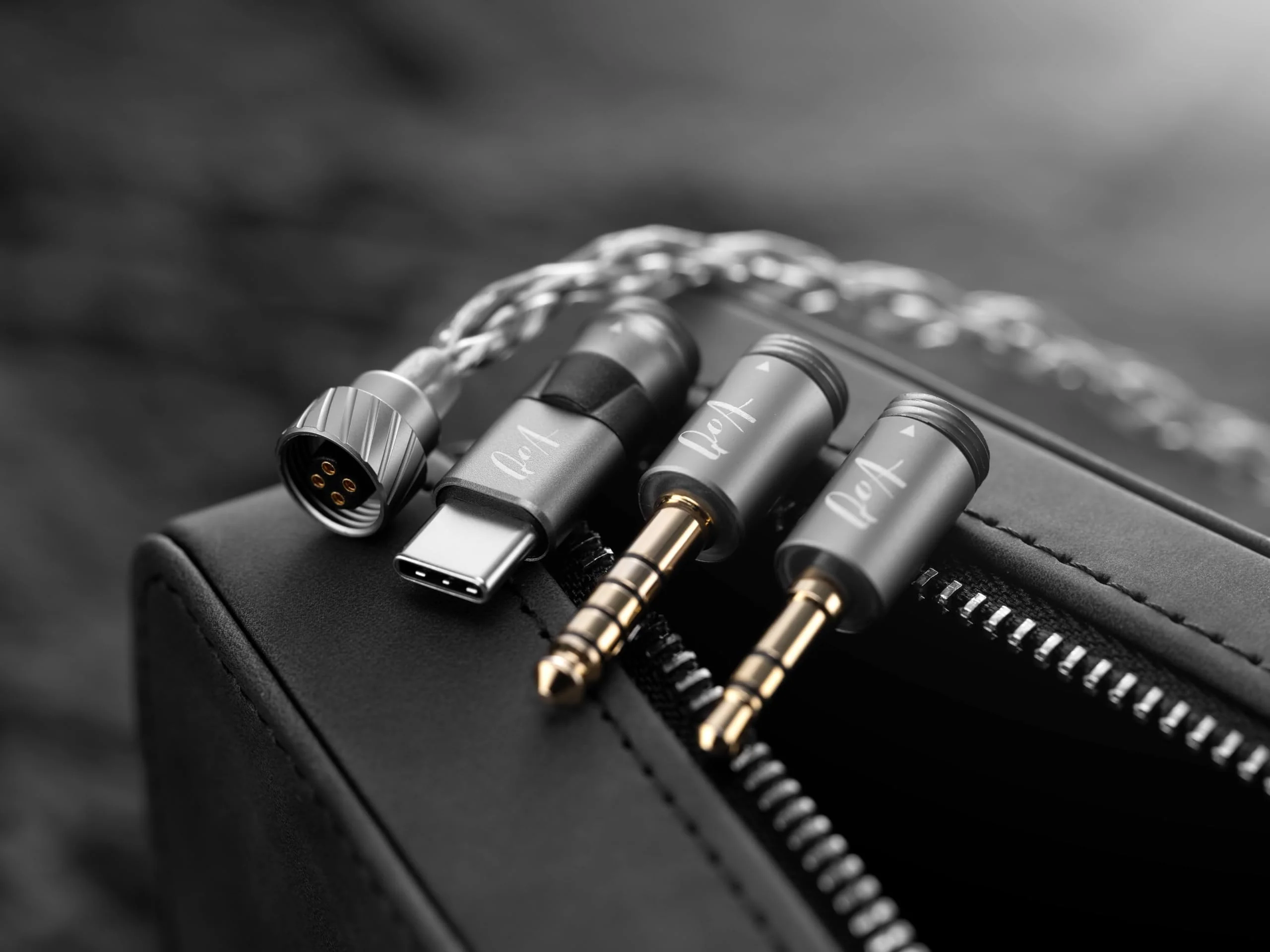QoA Queen of Audio Matador Hybrid 6 drivers IEM - Image 2